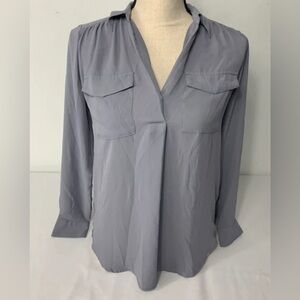 Women’s Ann Taylor Long Sleeve V-Neck Gray Blouse Size Medium EUC